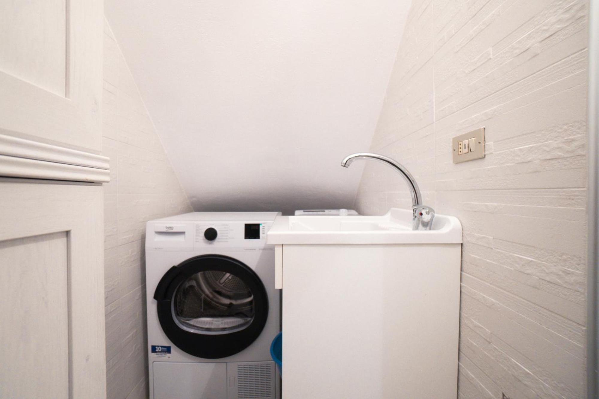 Marvi Home Apartment โมดูโญ ภายนอก รูปภาพ