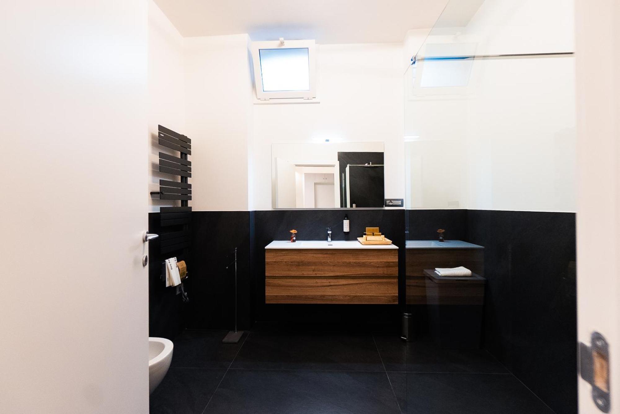 Marvi Home Apartment โมดูโญ ภายนอก รูปภาพ